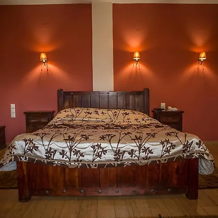 Andromeda Limni Plastira ホテル 3*