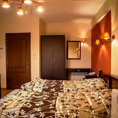 Andromeda Limni Plastira ホテル 3*