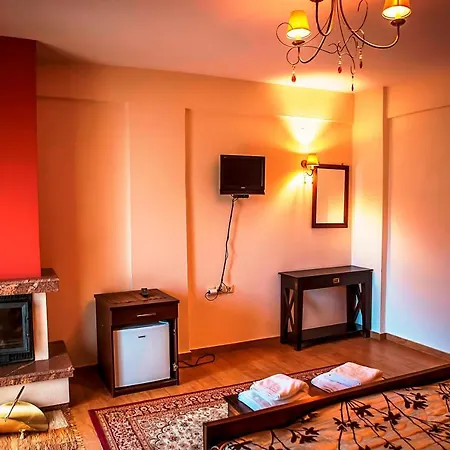 Andromeda Limni Plastira ホテル 3*